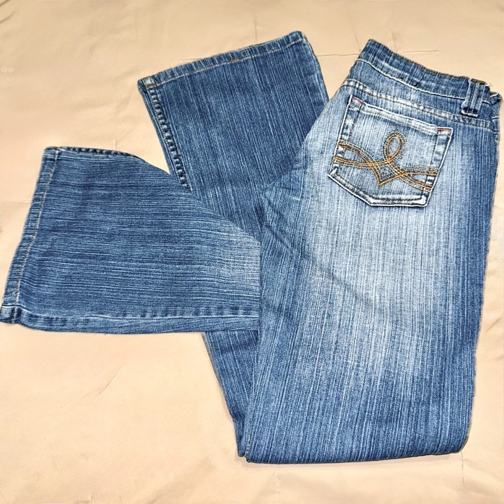 Rue 21 Grunge Era Light Wash Flare Leg Jeans, Sz 5/6